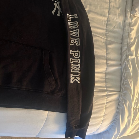 Victoria Secret “Pink” New York Yankees Hoodie - Picture 2 of 8